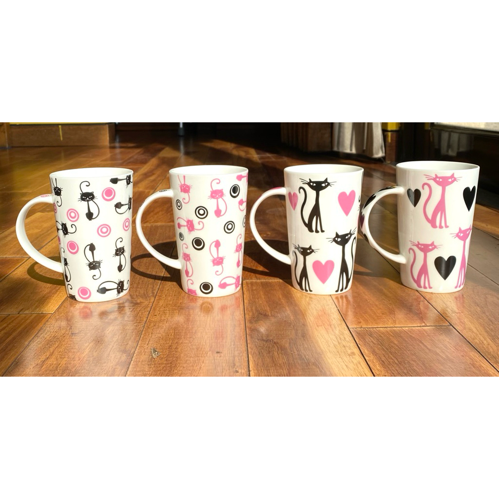 Set Mug Maxwell & Williams “Pussy Cat Pussy Cat” – 4 pcs (Baru)