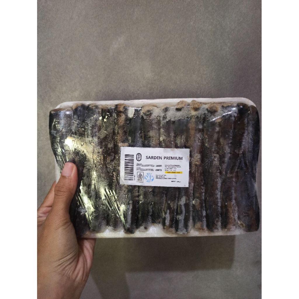 

Titik Frozen | Ikan Sarden potong tanpa kepala dan buntut