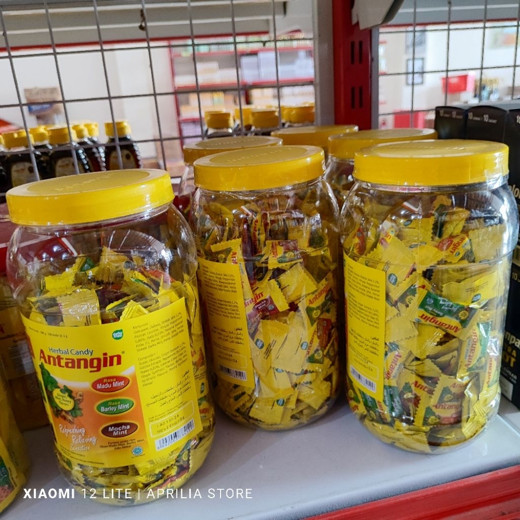 

Permen Antangin toples 250 butir