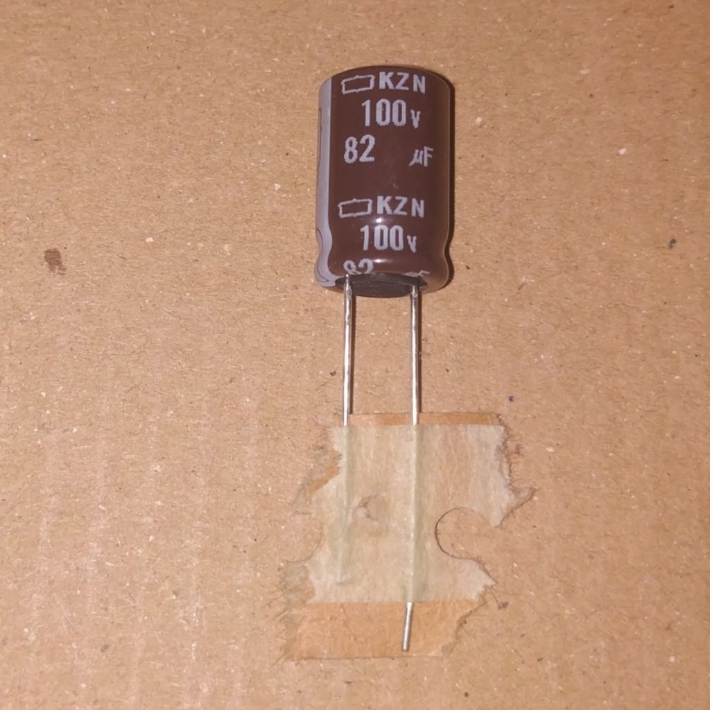 C Elco Elko 82uF 100V 82 uF 100 V