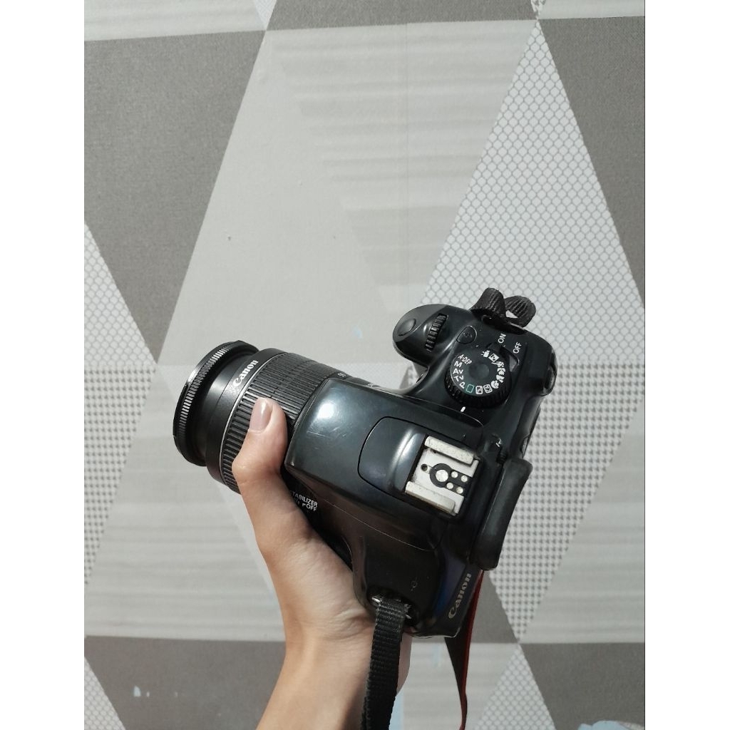 Kamera DSLR canon 1100d