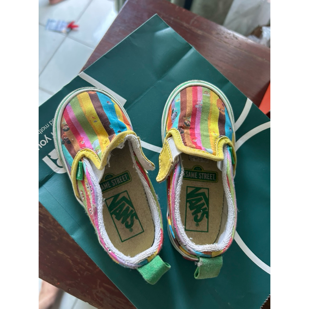 Preloved Sepatu Vans Anak
