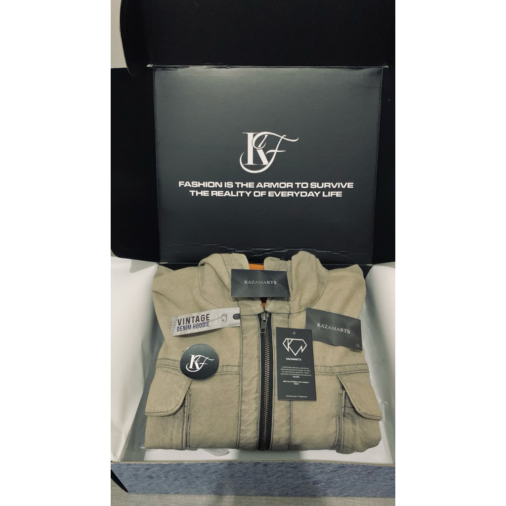 Preloved Hoodie Boxy Kazamart