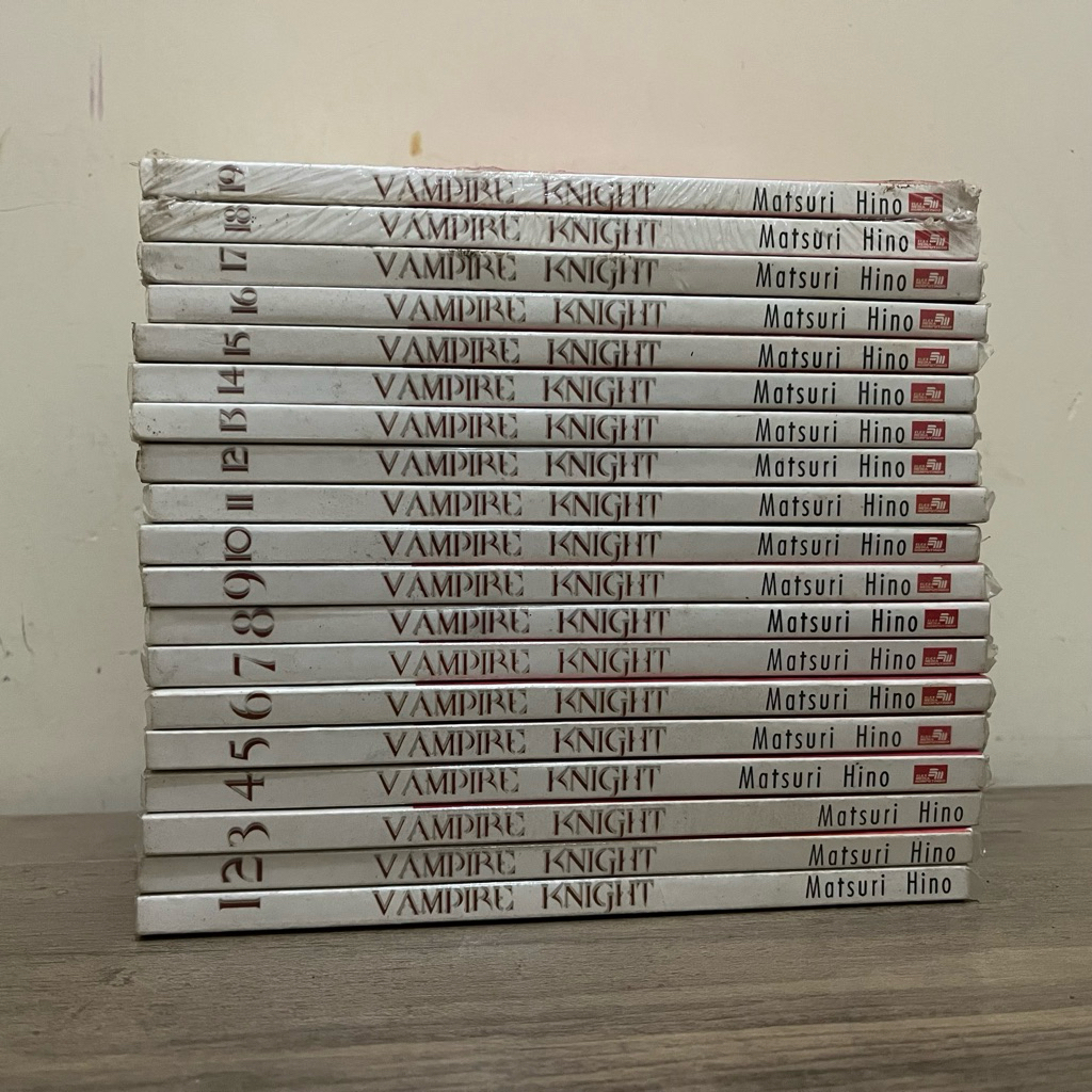 Komik second Vampire Knight 1-19
