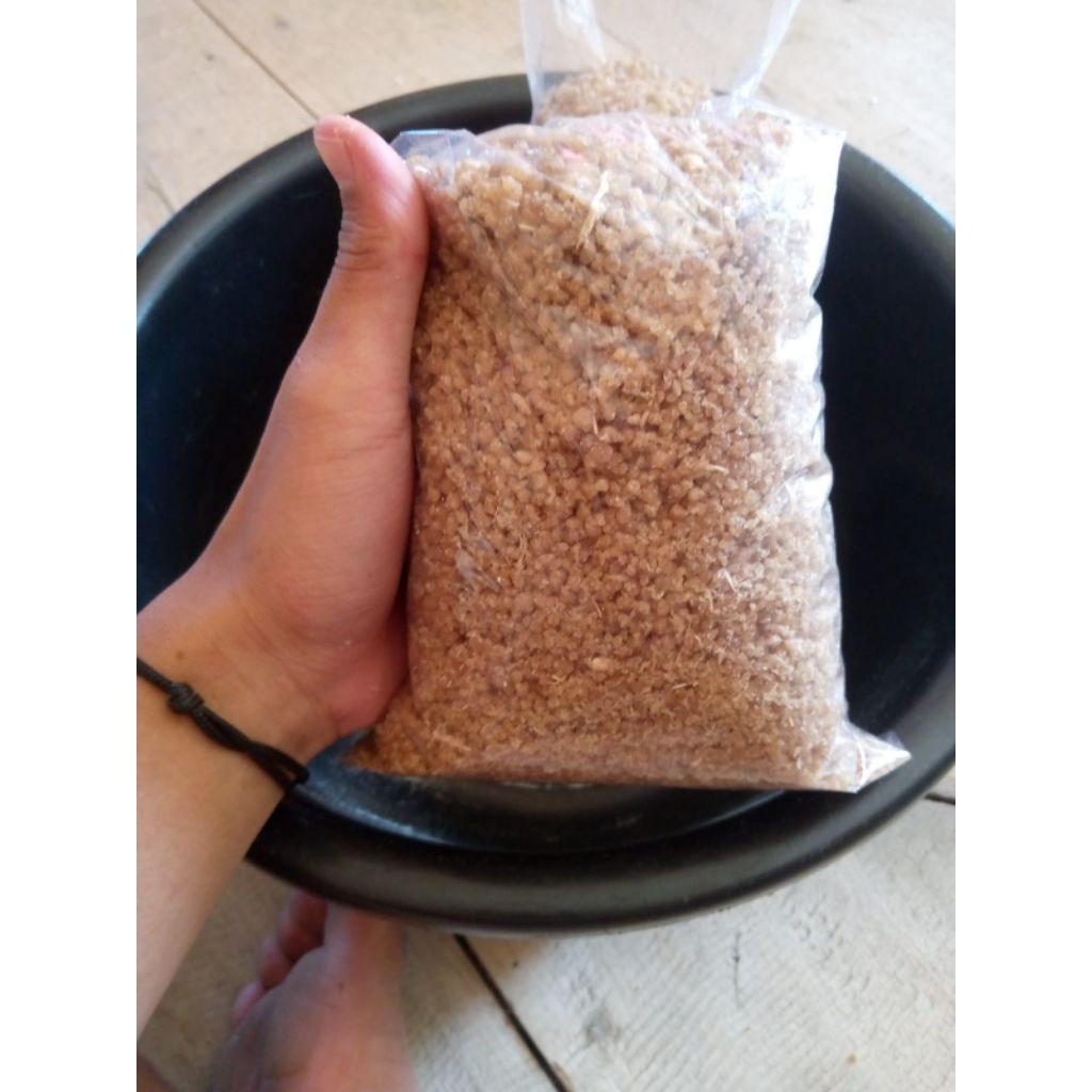 

beras tiwul coklat tampa pewarna bawaan dari singkong 1 liter