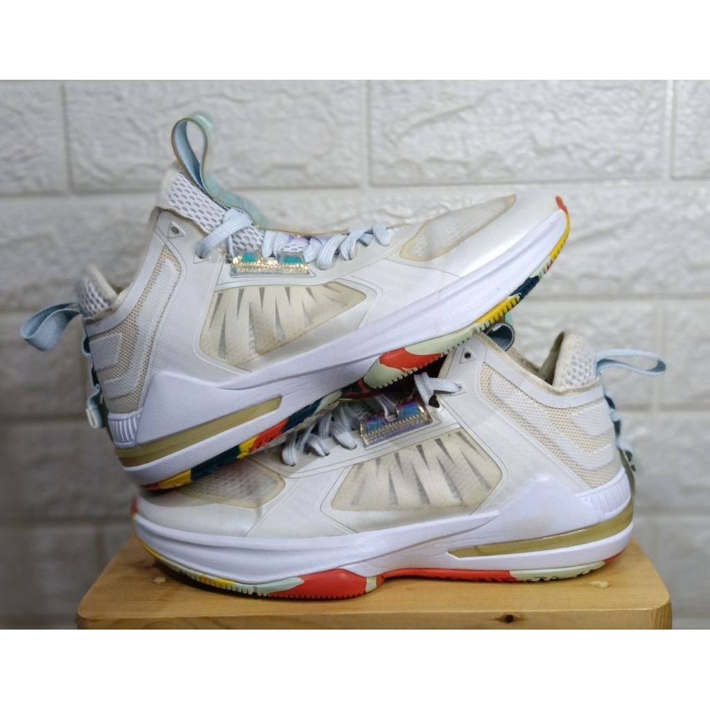 Sepatu Basket Xtep Size 39