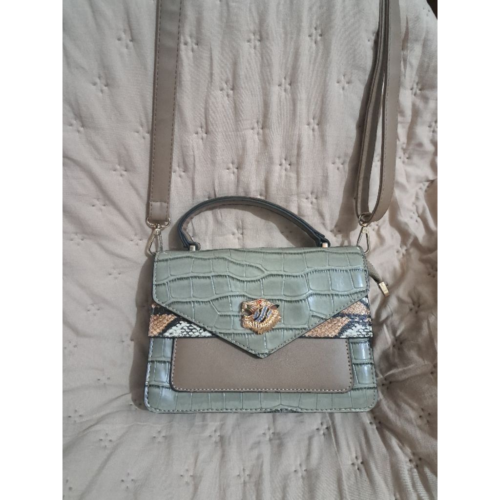 PRELOVED (PL)  TAS  LENGKAP DENGAN DUST BAG