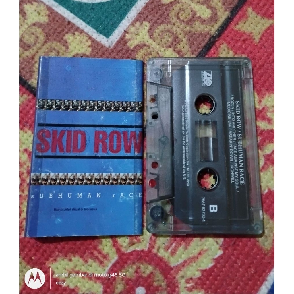 Kaset pita Skid Row - subhuman race