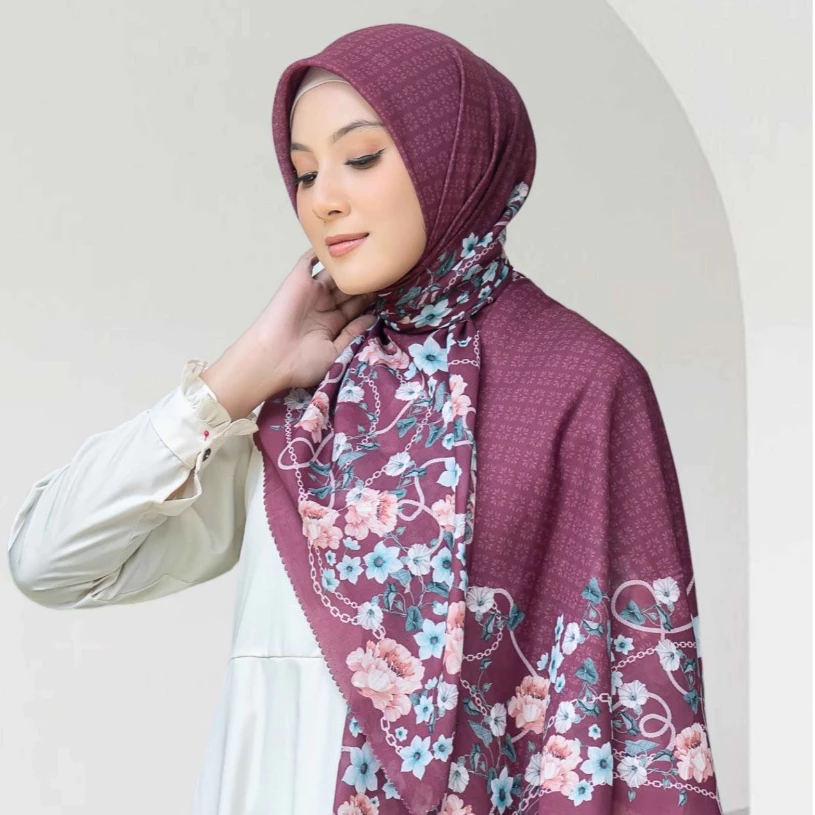 L472 Hijab Voal Printing Segiempat Motif Burgundy