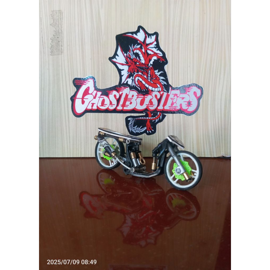 Mainan Miniatur Motor drag bike