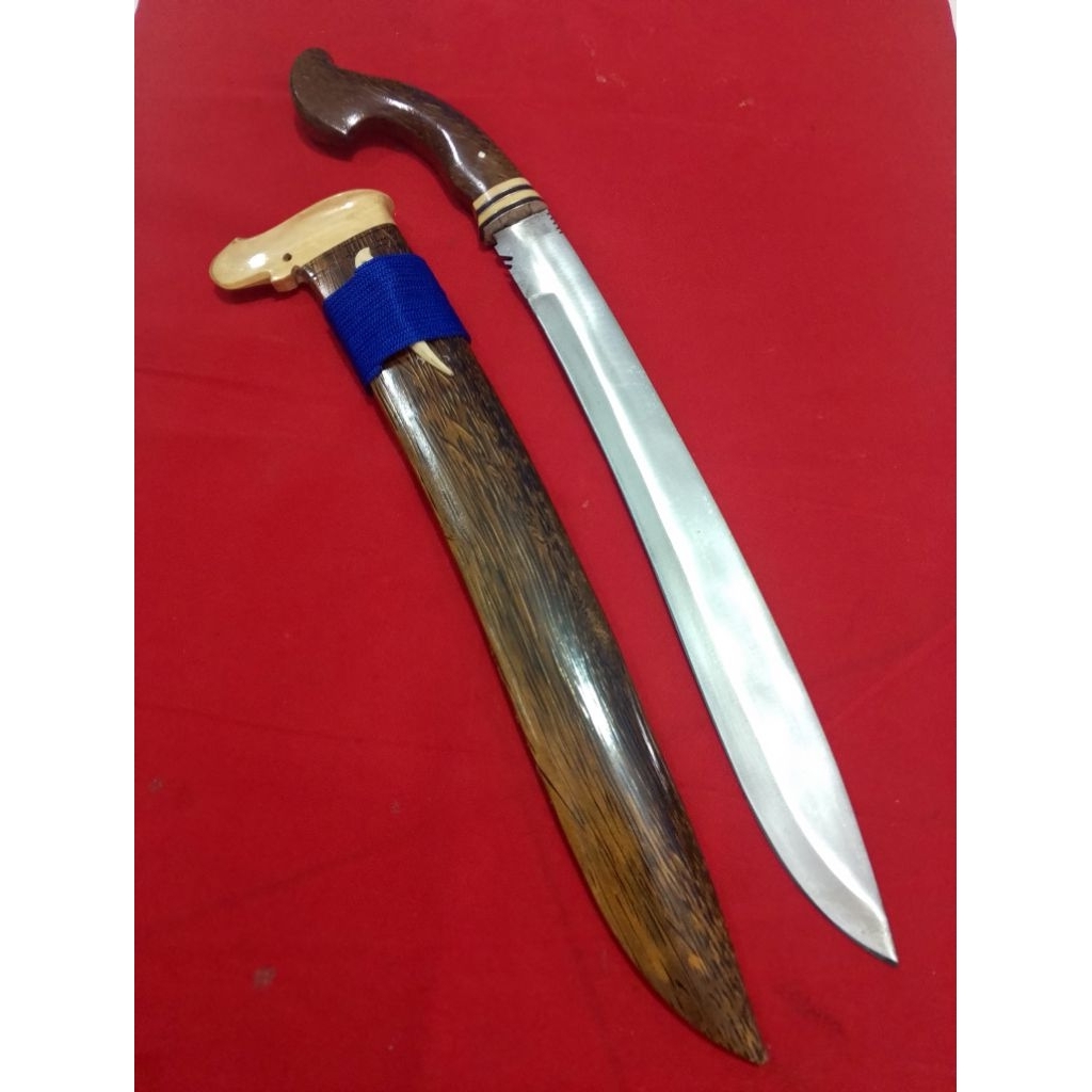 pisau nepal