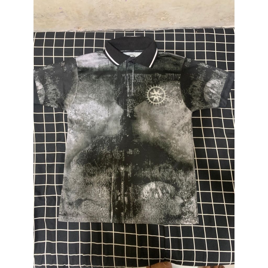 Jersey Crew Burgerkill Dua Sisi