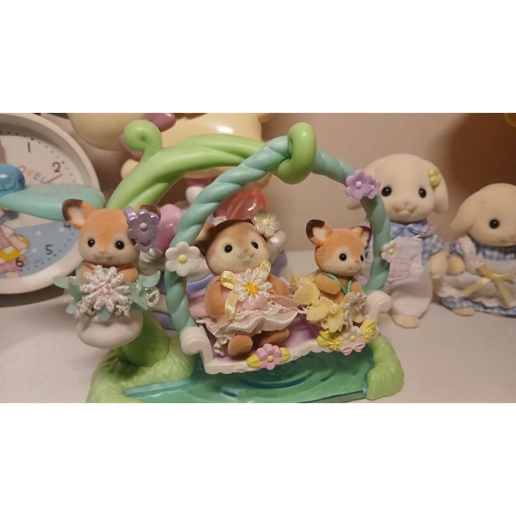 slyvanian deer swing