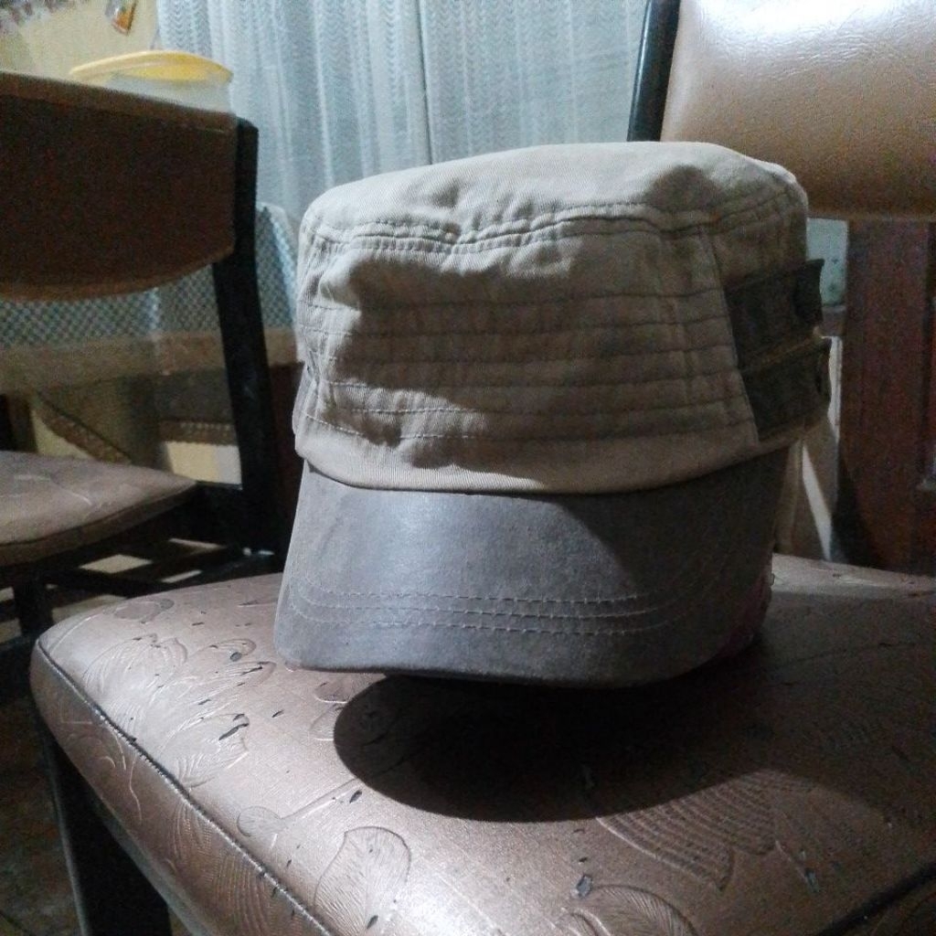Topi komando visor pendek second