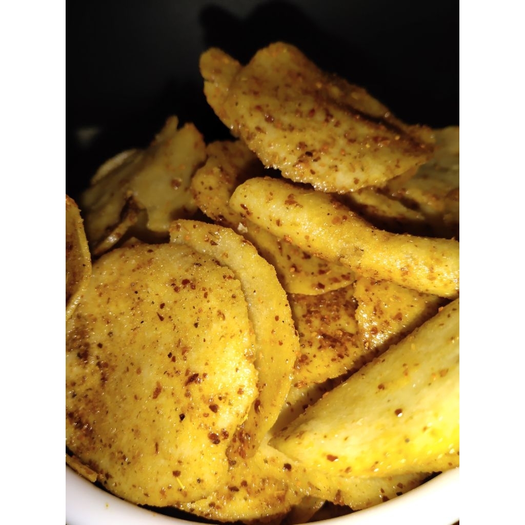 

Kecimpring singkong// keripik singkong//comet kering//Comring//makanan ringan//