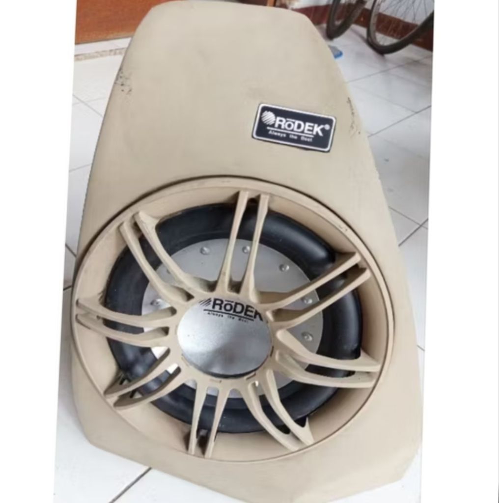 subwoofer 1000 watt honda mobilio merk Rodex