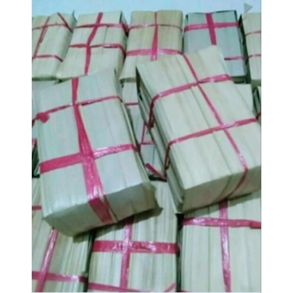 

Terasi Udang/Belacan Premium Bungkus Daun Pontianak 500gr