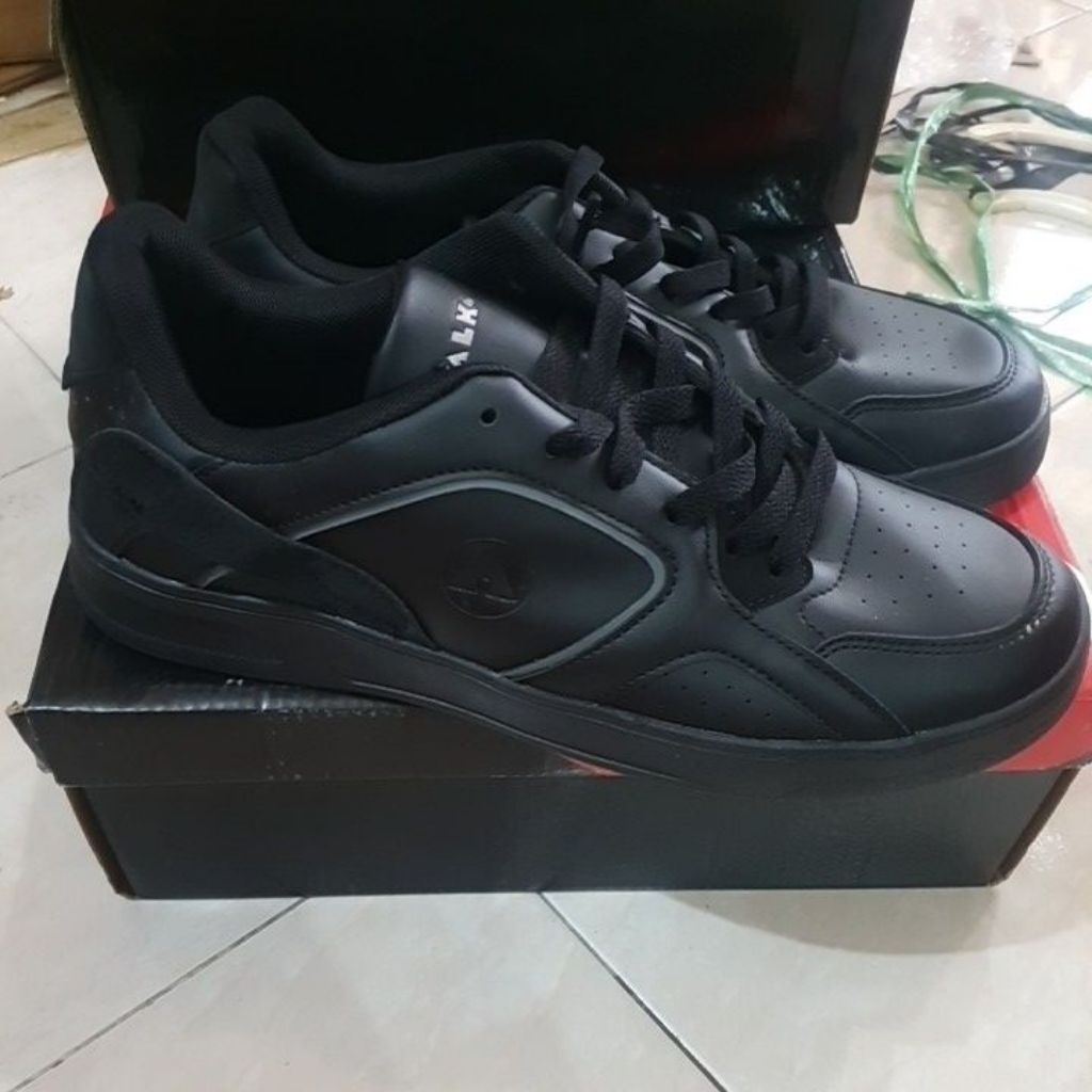 Sepatu airwalk balkis
