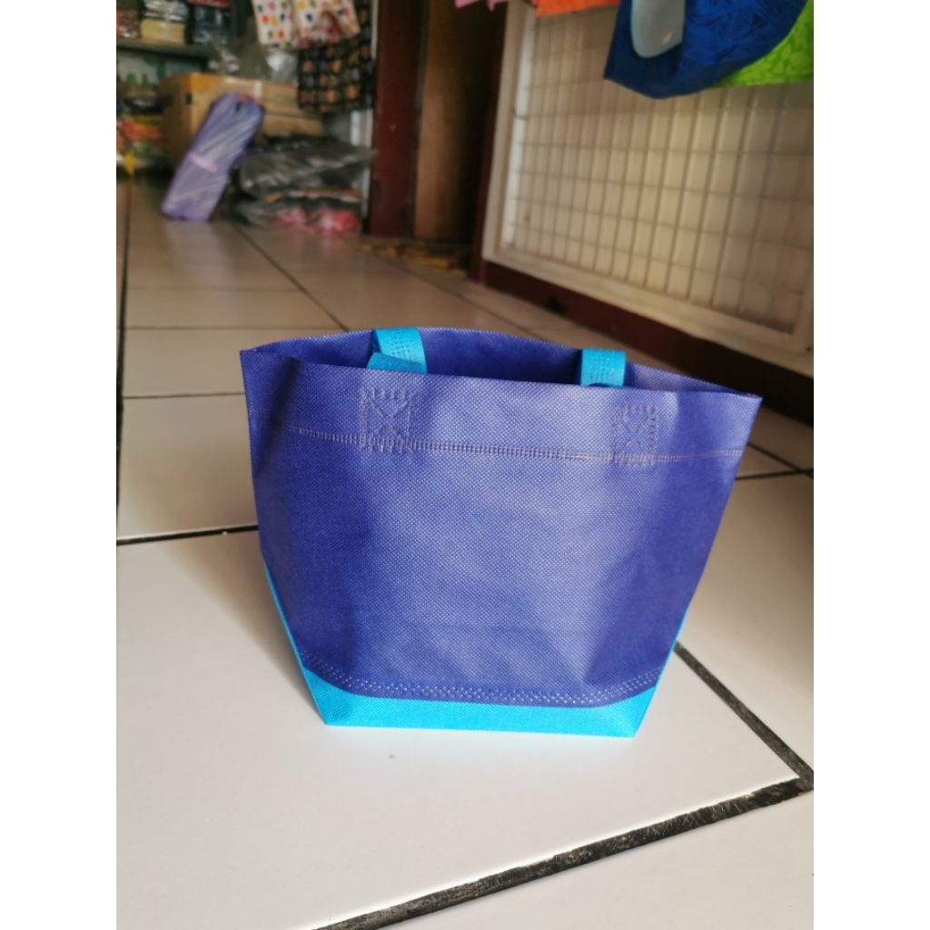 

goodie bag spunbond polos KECIL alas 13×17
