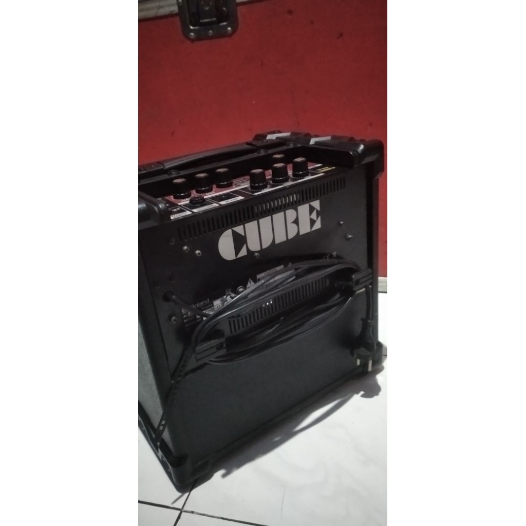 ampli gitar roland cube15xl second