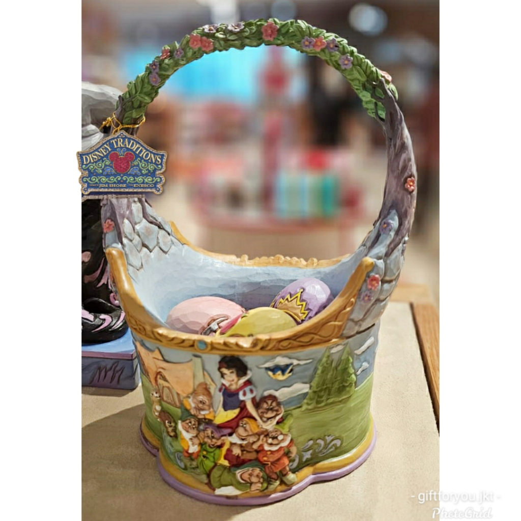 Enesco Disney Traditions by Jim Shore Snow White and The Seven Dwarfs Easter Basket Eggs Figurine Ma