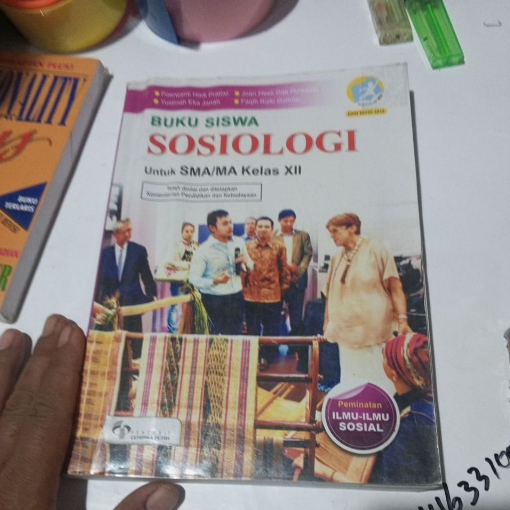 BUKU SISWA SOSIOLOGI UNTUK SMA/MA KELAS XII/12/3 KURIKULUM K13 REVISI PENERBIT CEMPAKA PUTIH