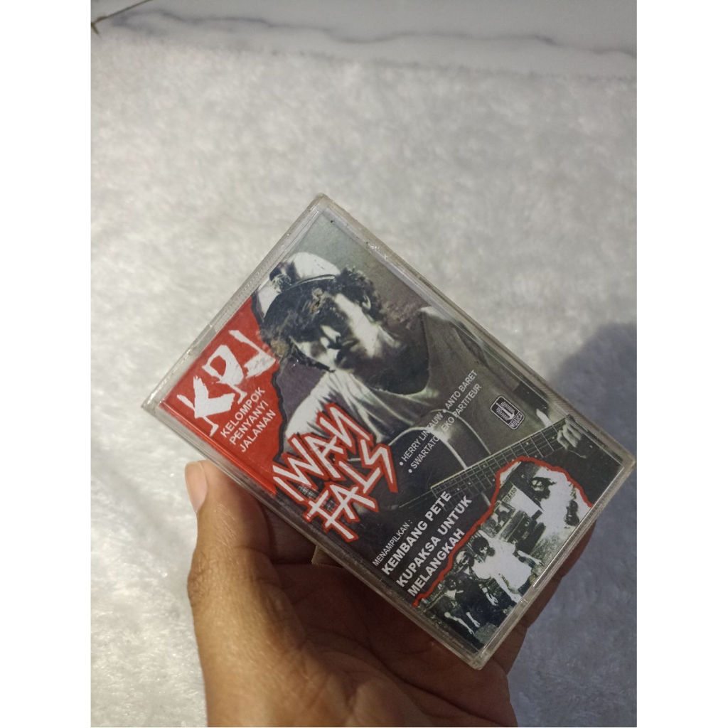 kaset pita iwan fals album kpj kelompok penyanyi jalanan