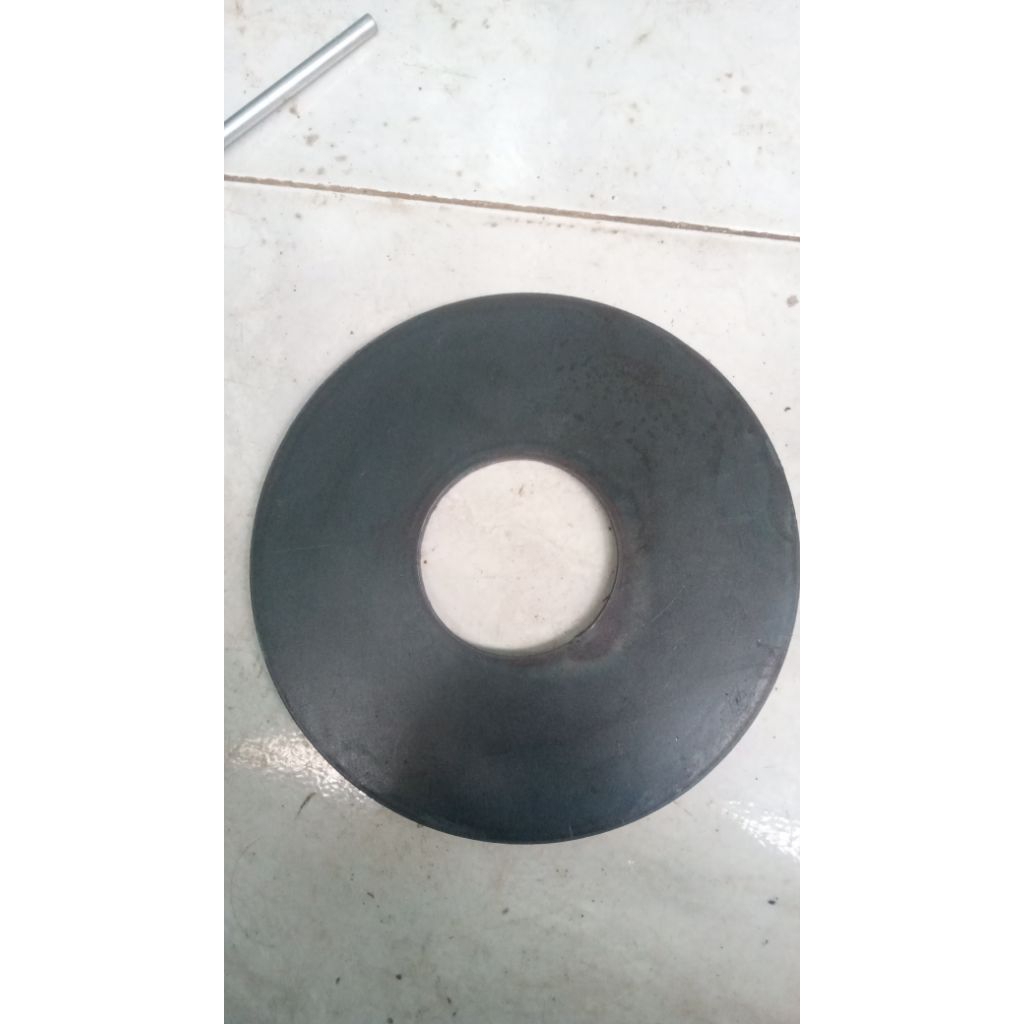 plat bulat diameter 170mm lubang tengah 100mm tebal 10mm