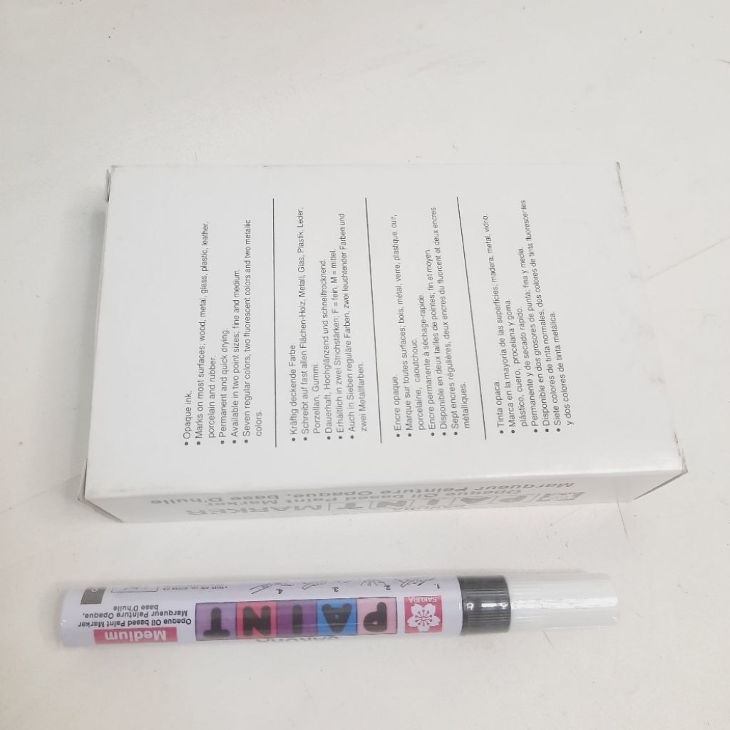 

Ay00! Spidol Marker Biru Hitam / Black #49 SAKURA