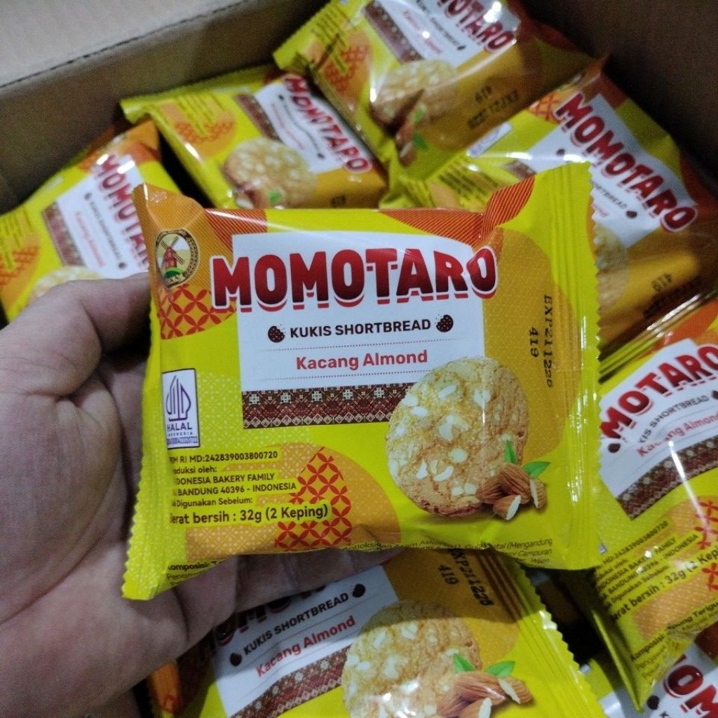 

Momo Taro Kukis Kacang Almond Satuan 1 pcs@32g
