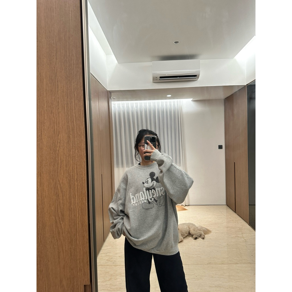 (PRELOVED) VINTAGE DISNEYLAND SWEATSHIRT