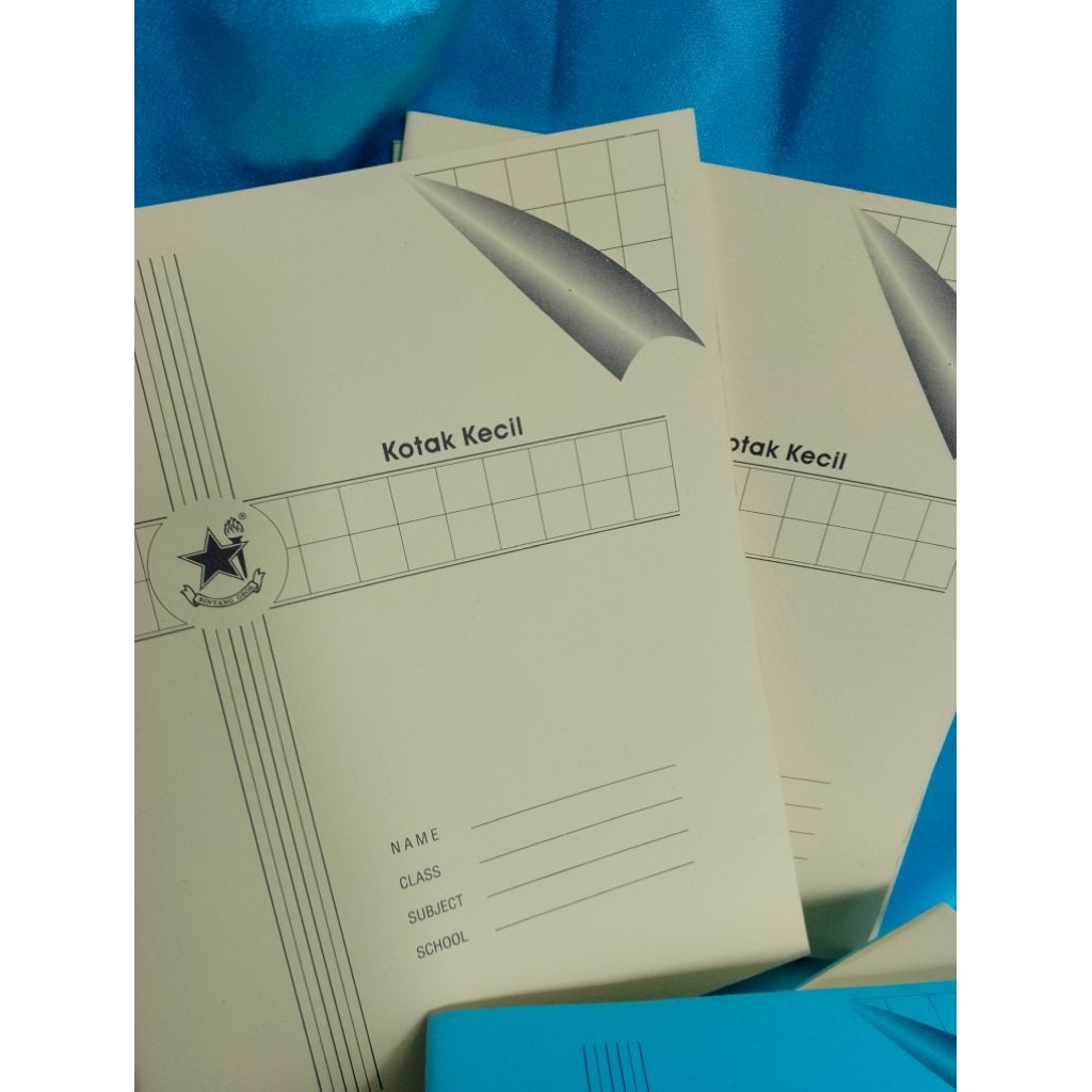 

Promo Cuci Gudang"Buku Tulis Kotak-Kotak uk.sedang