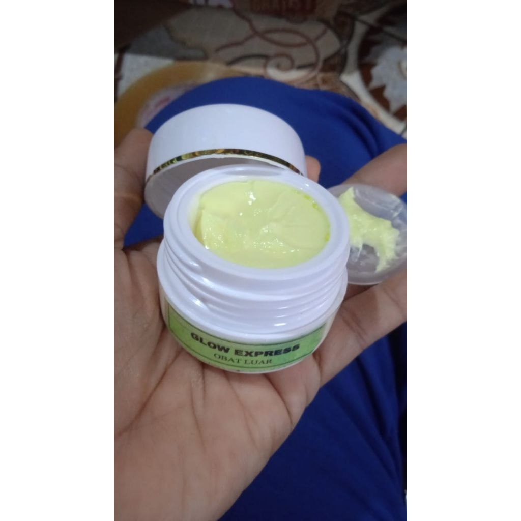 cream  glow express memutihkan mengencangkan wajah3