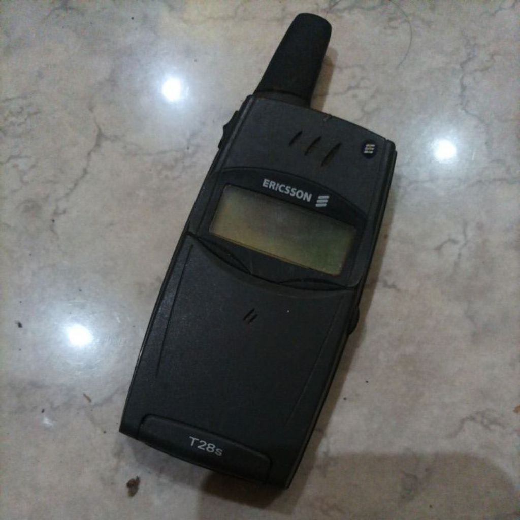 hp jadul Ericsson T28s untested good condition
