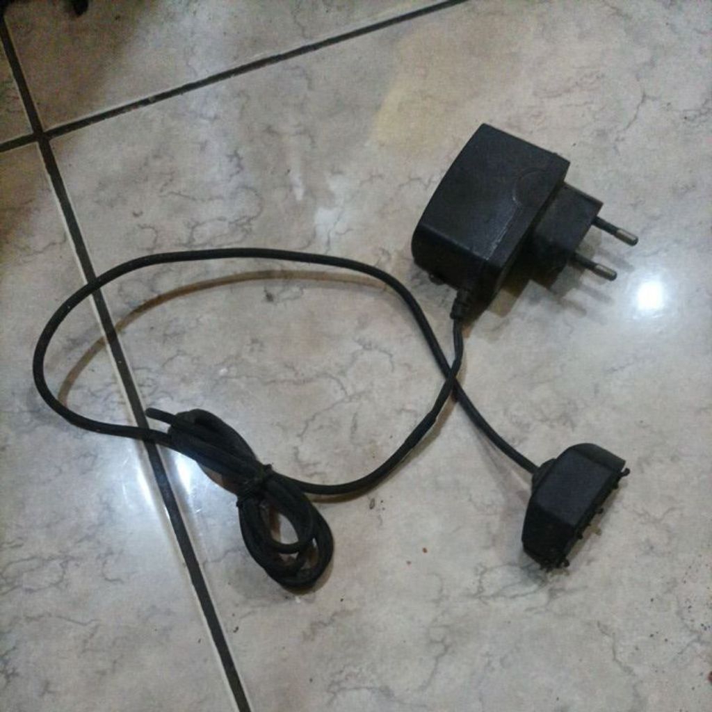 charger hp jadul Ericsson