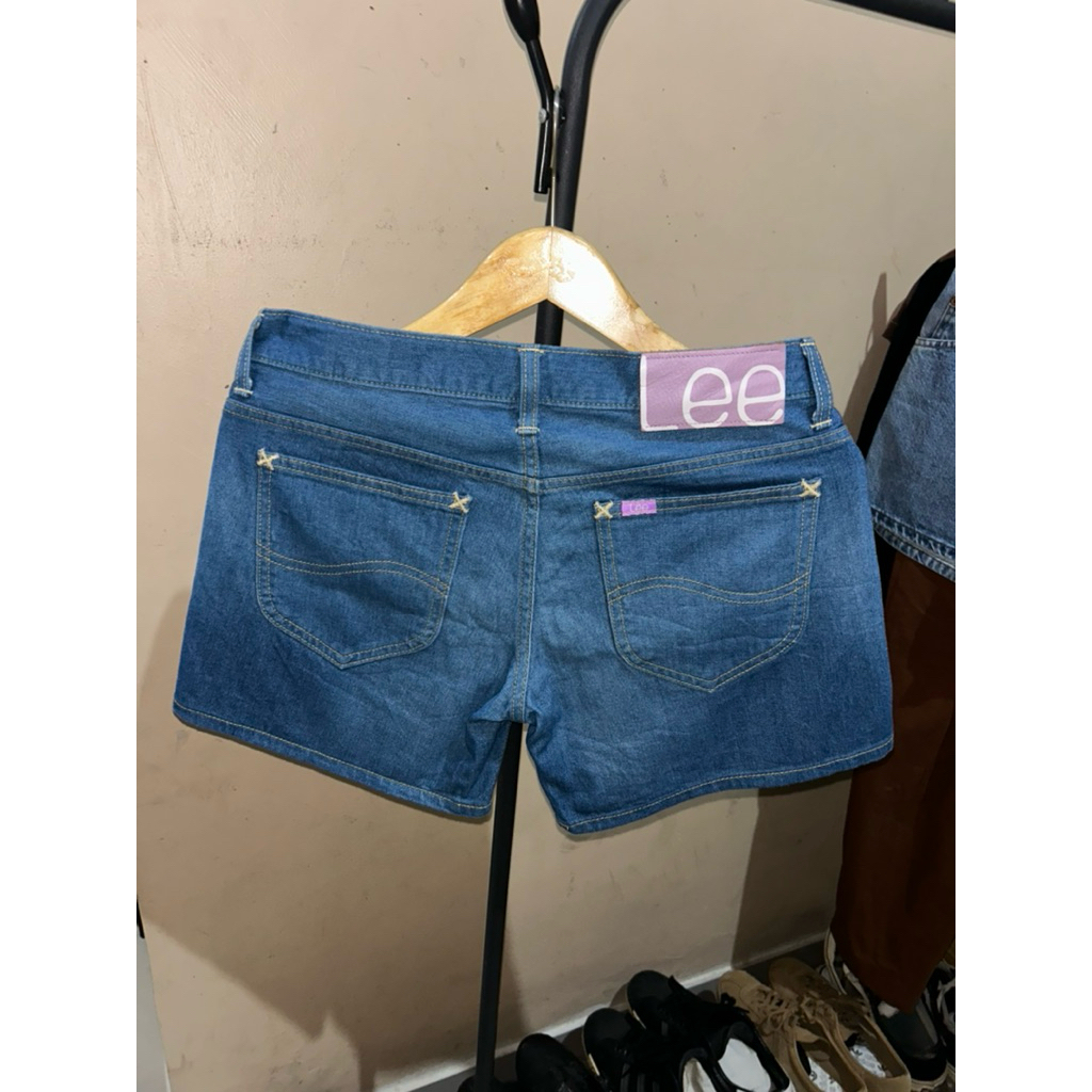 Celana Jeans Pendek Shortpants Jeans Lee size 32 (strech)