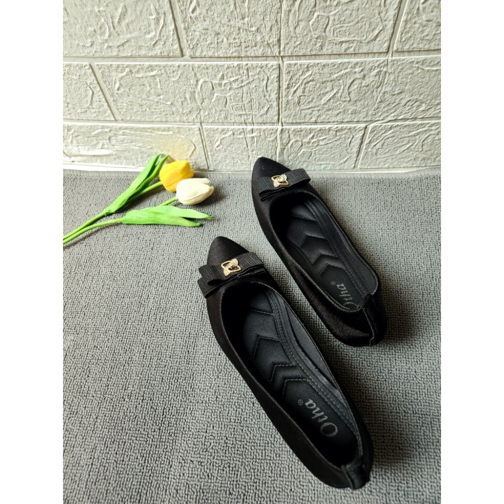 (PRELOVED) SEPATU PANTOFEL OTHA