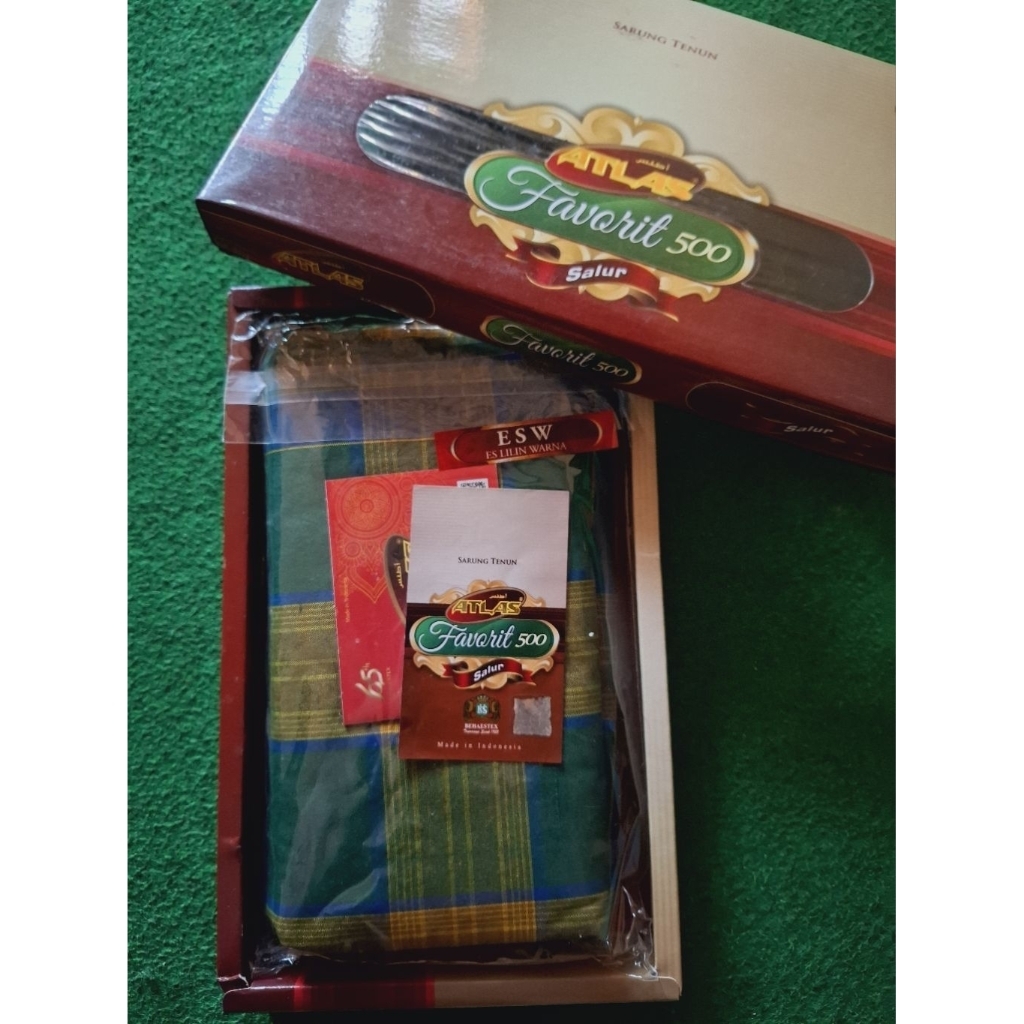 [NEW] SARUNG TENUN ATLAS SALUR FAVORIT 500 – SARUNG ORIGINAL MOTIF KOTAK BESAR | SARUNG PRIA ATLAS A
