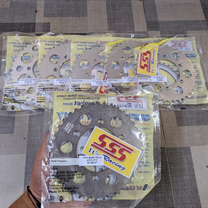 GEAR BELAKANG SSS 415 428 NINJA 2TAK/NINJA 150 R SS RR UKURAN 35 36 37 38 39 40 41 42 GEAR BLAKANG N