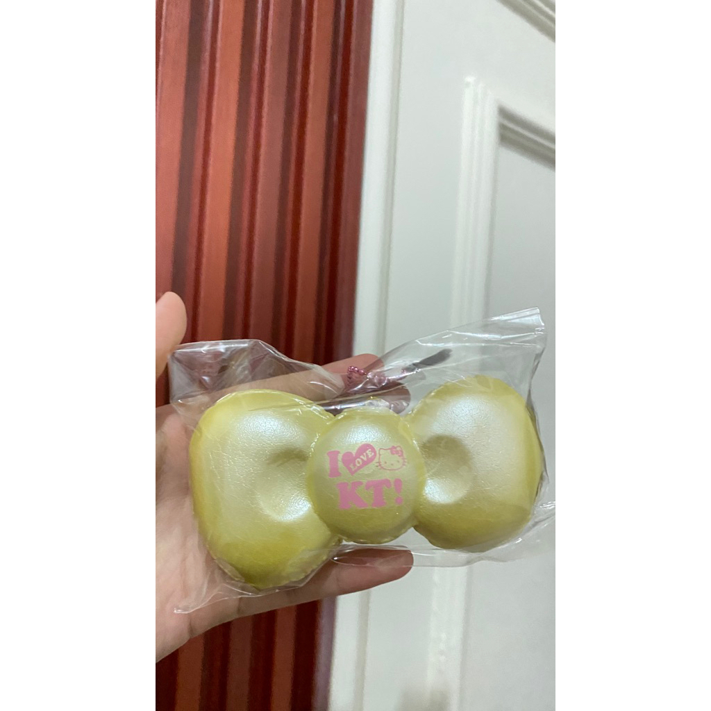 prelove squishy hk pita