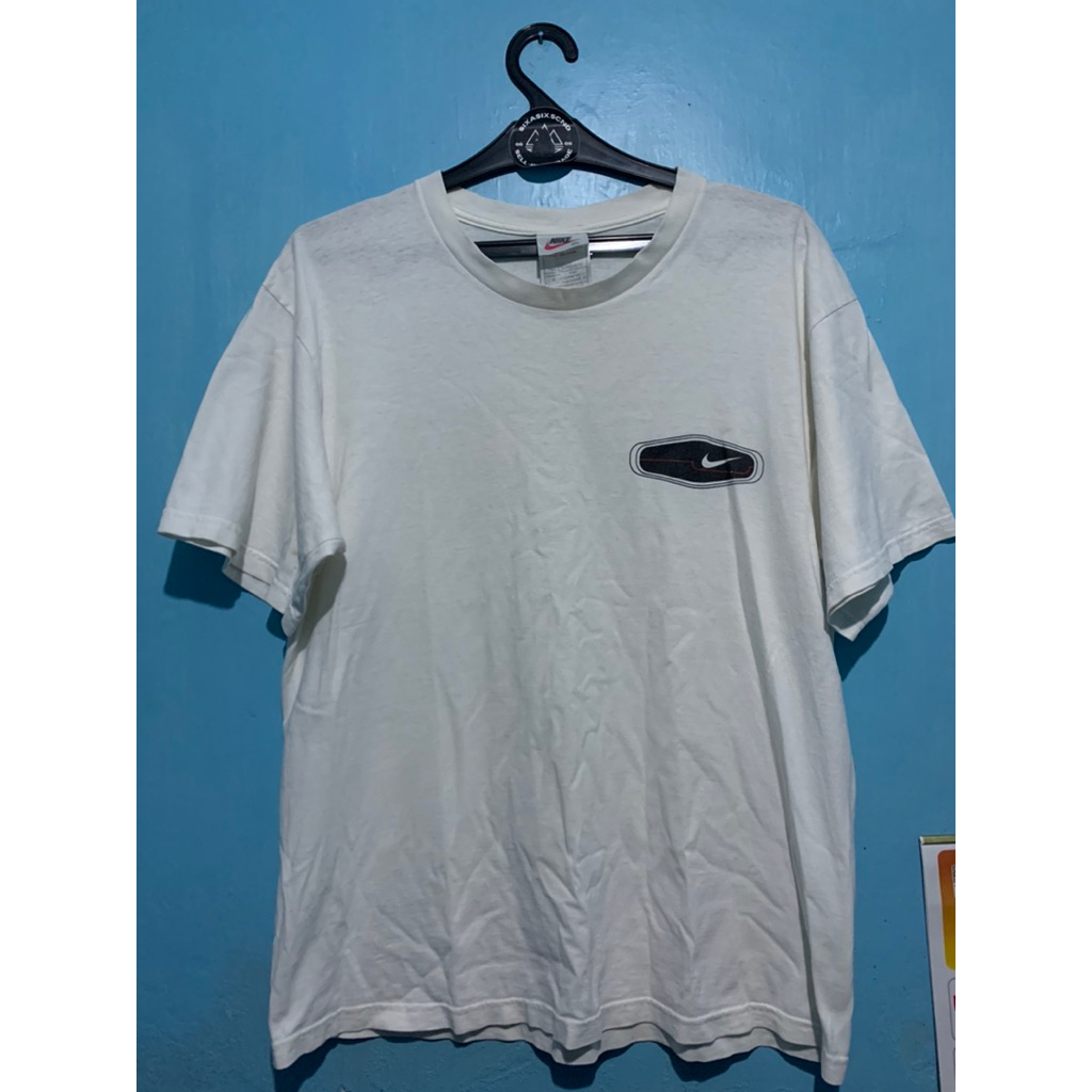 t shirt nike 90s