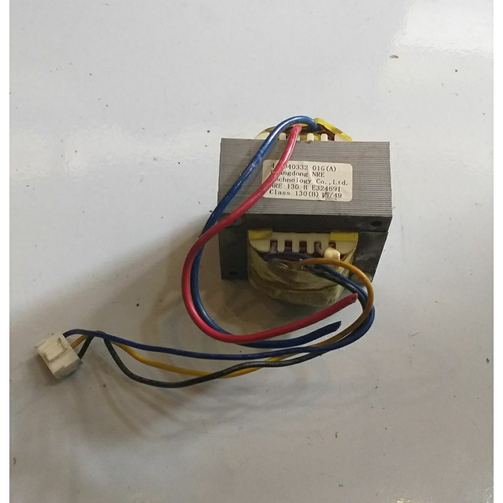 TRAVO BACK UPS 650 APC