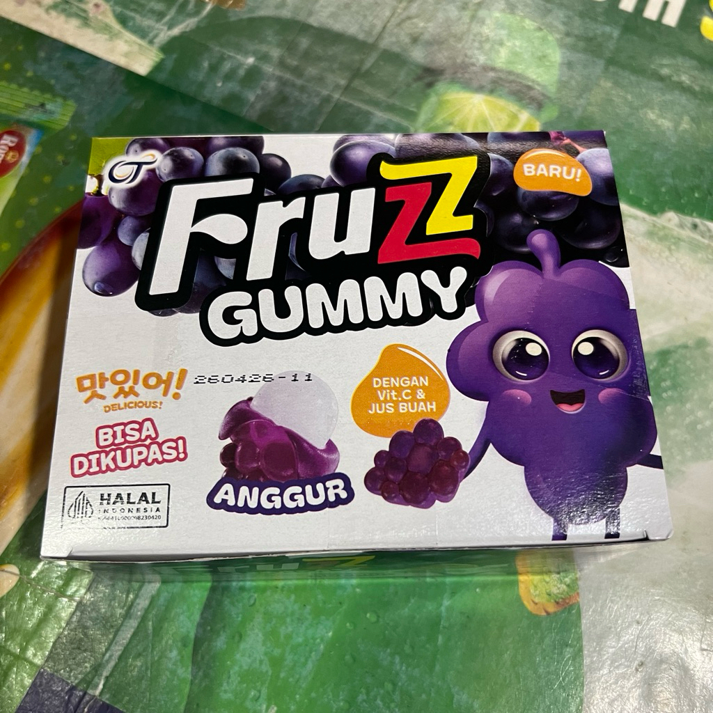 

Fruzz Gummy ANGGUR 1 Pak Box 24 Pcs - Permen Jelly Jeli Grape Ungu