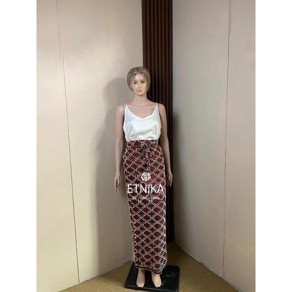 Rok Lilit Tenun bulu