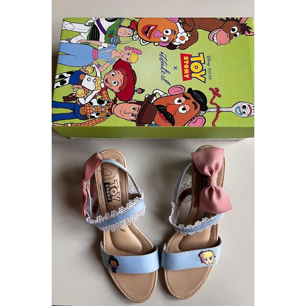 preloved sandal block heels ittaherl x toy story