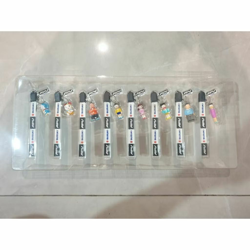 Gantungan Kunci 1 set isi 8 pcs