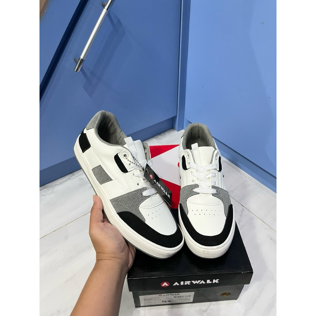 Sepatu Airwalk UNISEX (Men/ Women) putih-abu-hitam ukuran 40 sale 70% (BENNO)