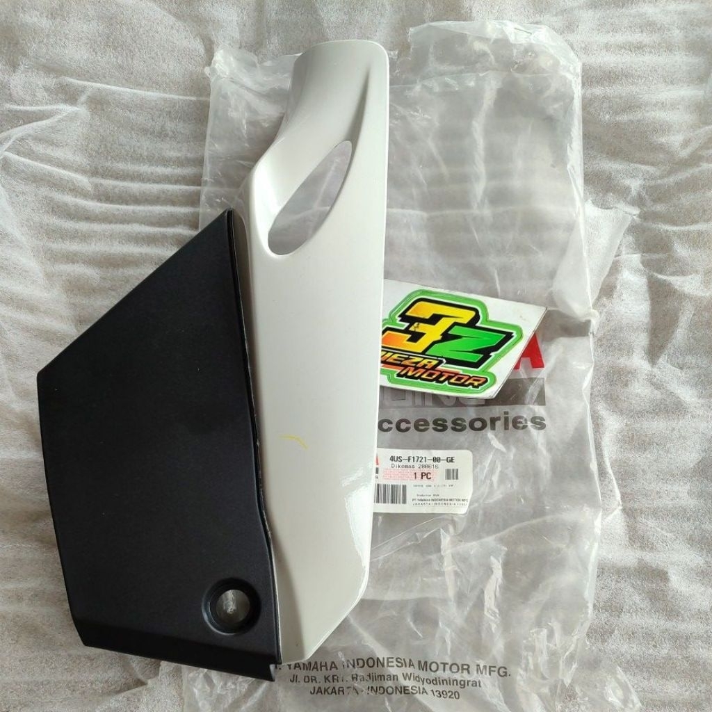 Cover tutup dop aki F1zr Fizr 4US SE putih GE original baru YGP / 4US-F1721-00-GE