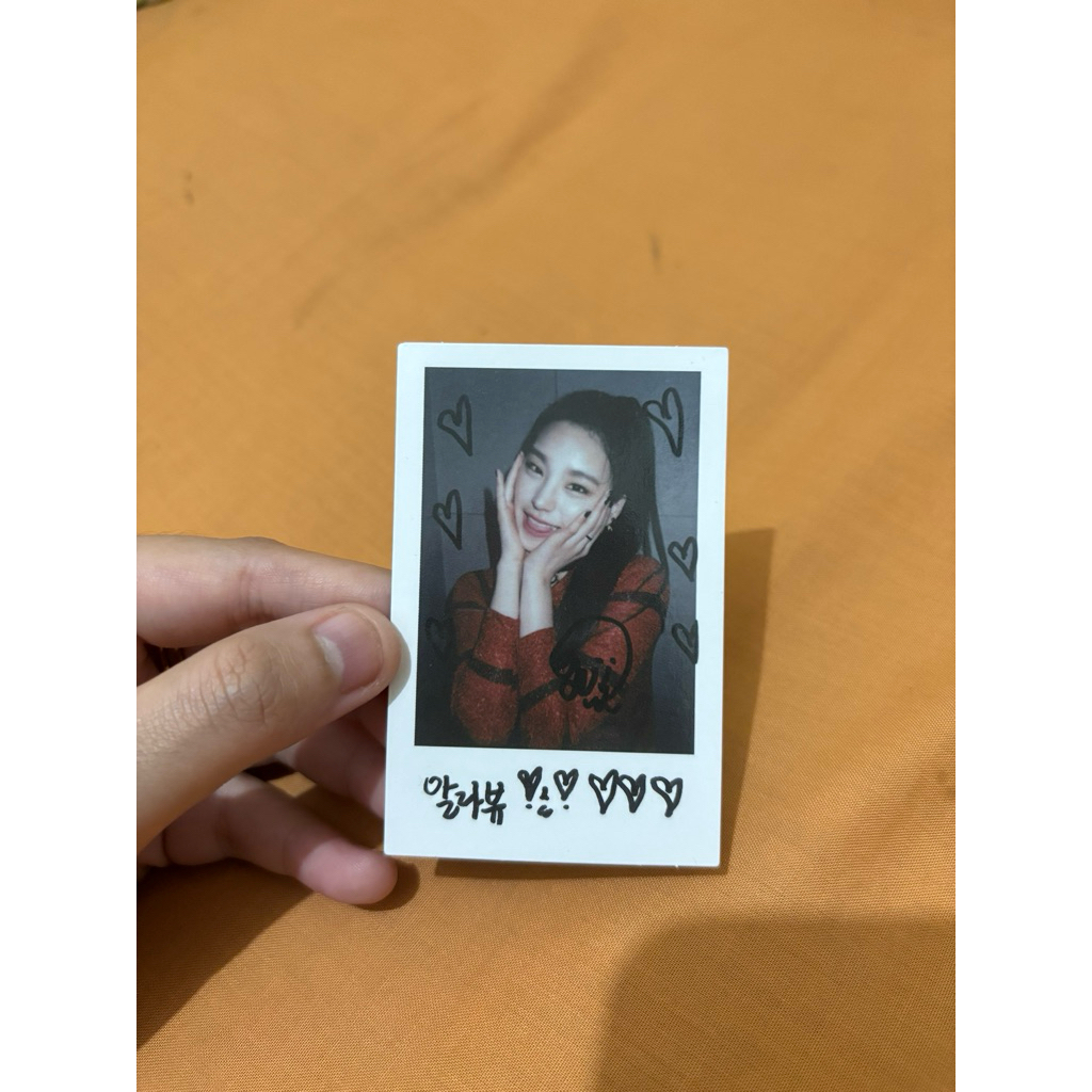 ITZY - Yeji Photocard