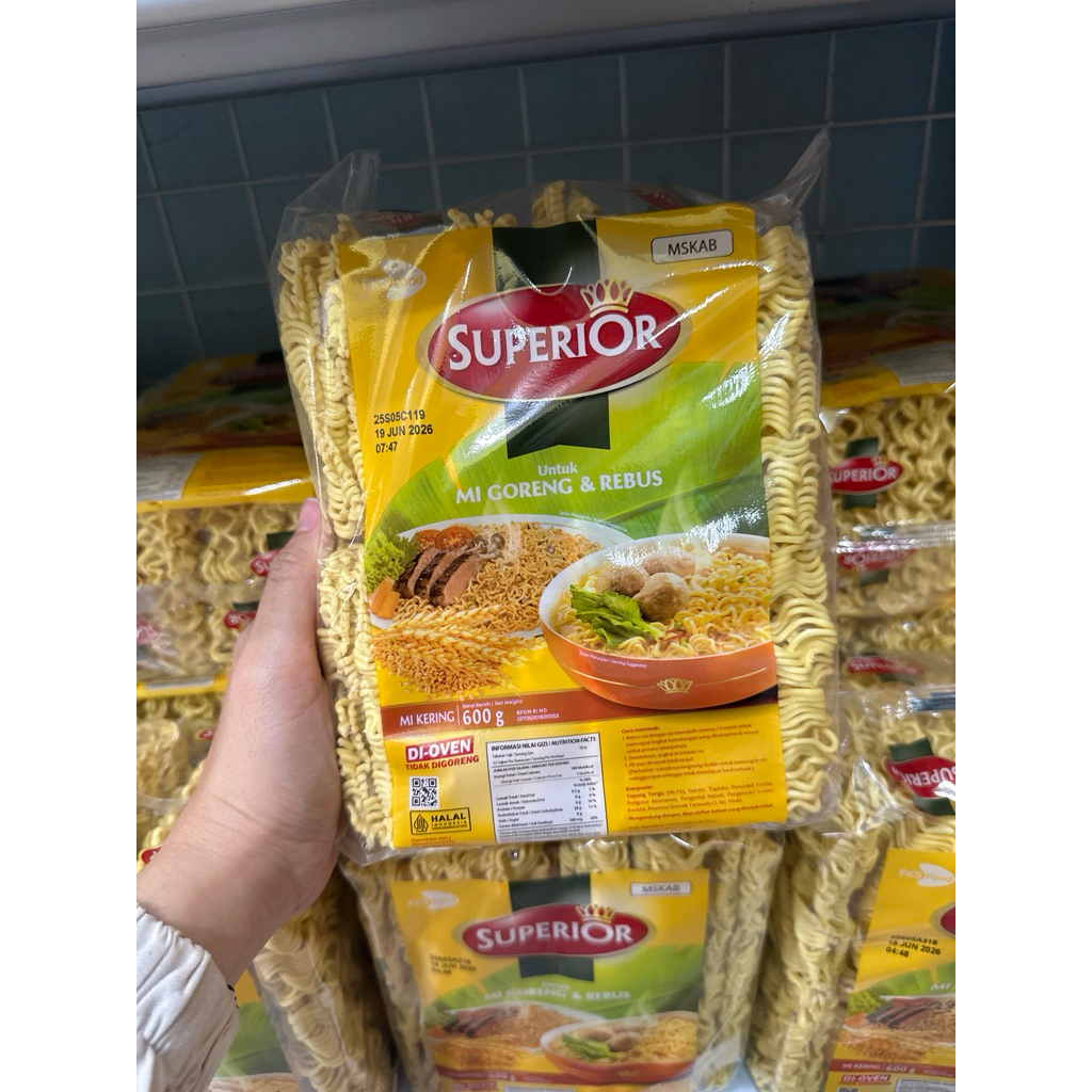 

superior mi goreng atau rebus 600gr 12keping